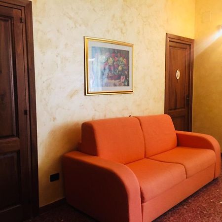 B&B Il Tulipano Sul Lago Colle di Tora Экстерьер фото