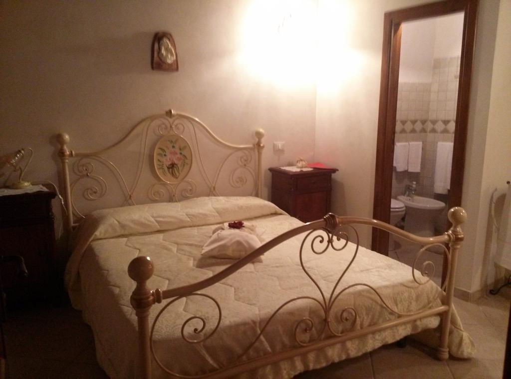 B&B Il Tulipano Sul Lago Colle di Tora Номер фото