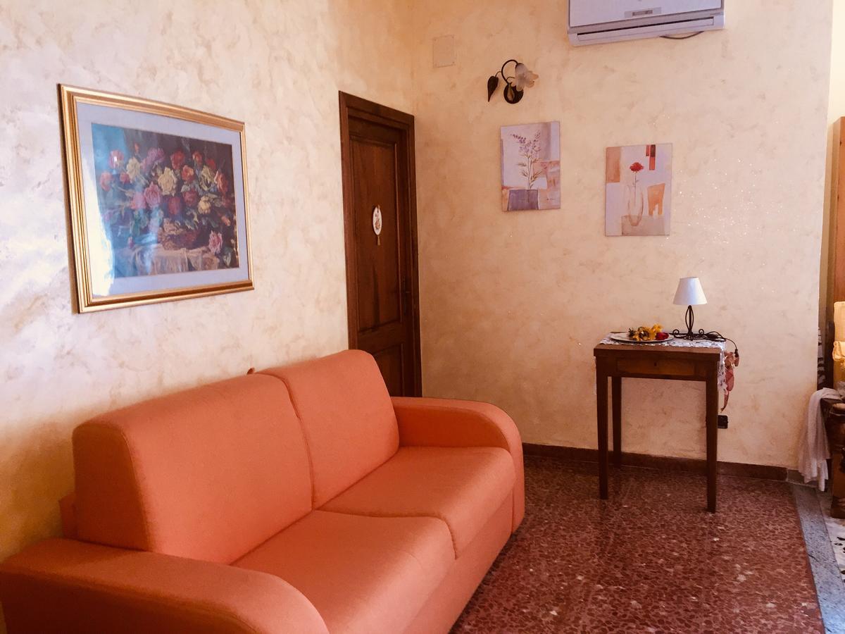 B&B Il Tulipano Sul Lago Colle di Tora Экстерьер фото